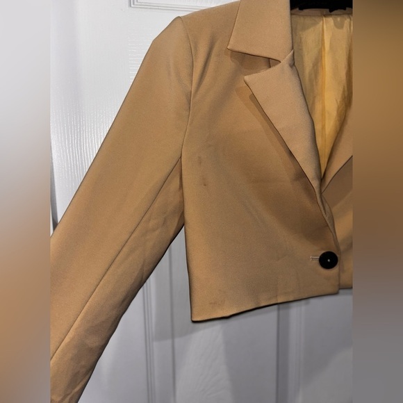 House Of Harlow 1960 yellow Tweed Cropped Blazer, Size Small​​ - Picture 3 of 13